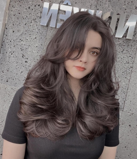 Cách chăm sóc tóc uốn tại nhà để giữ nếp lâu, bóng mượt như salon MAI NGUYÊN HAIR SALON | SALON TÓC ĐẸP GÒ VẤP | LÀM TÓC ĐẸP GÒ VẤP
